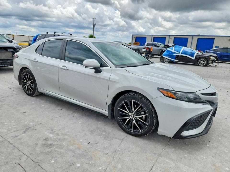 2024 TOYOTA CAMRY SE SE 4
