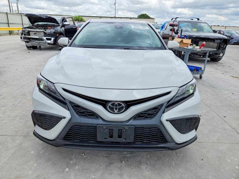 2024 TOYOTA CAMRY SE SE 5