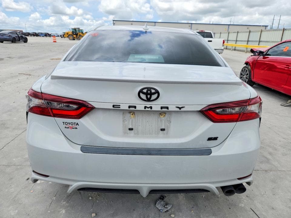 2024 TOYOTA CAMRY SE SE 6