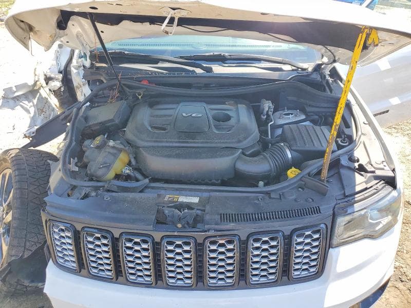 2018 JEEP GRAND CHEROKEE LAREDO 12