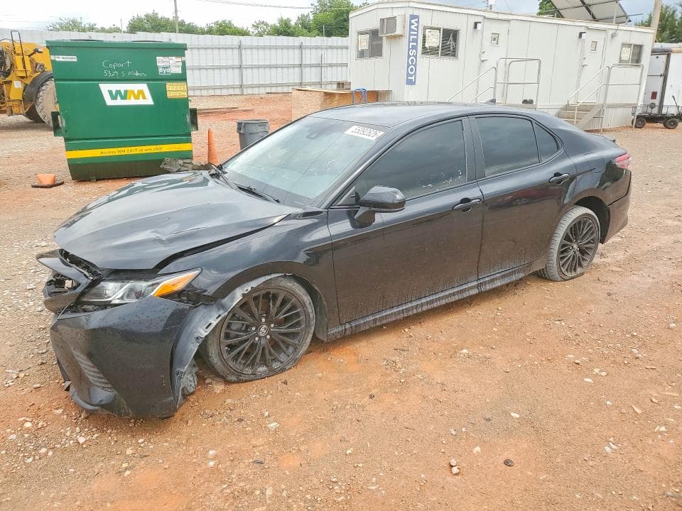 2019 TOYOTA CAMRY SE SE - 1