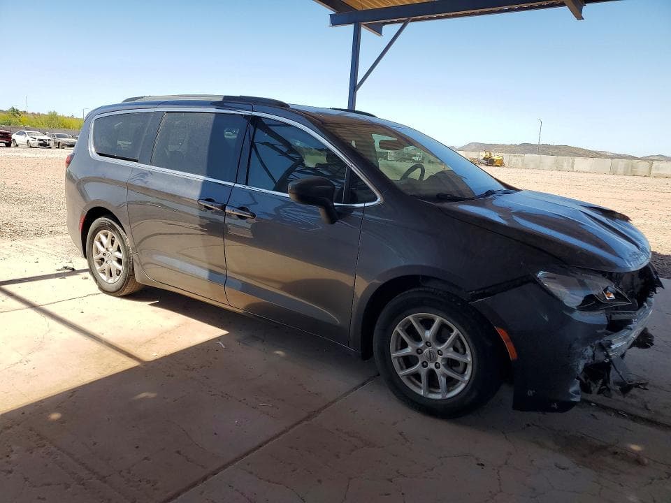 2021 CHRYSLER VOYAGER LXI 4