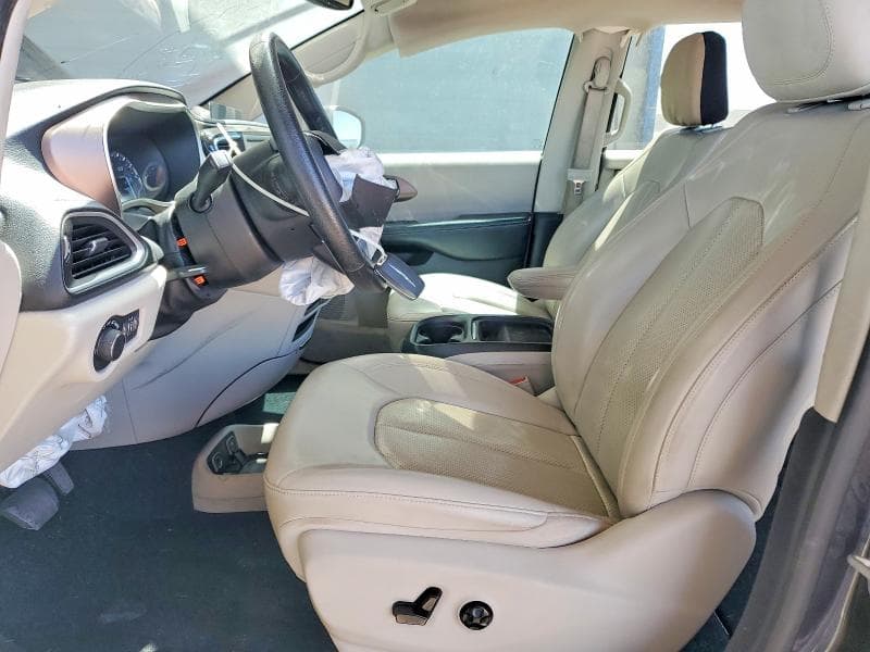 2021 CHRYSLER VOYAGER LXI 7