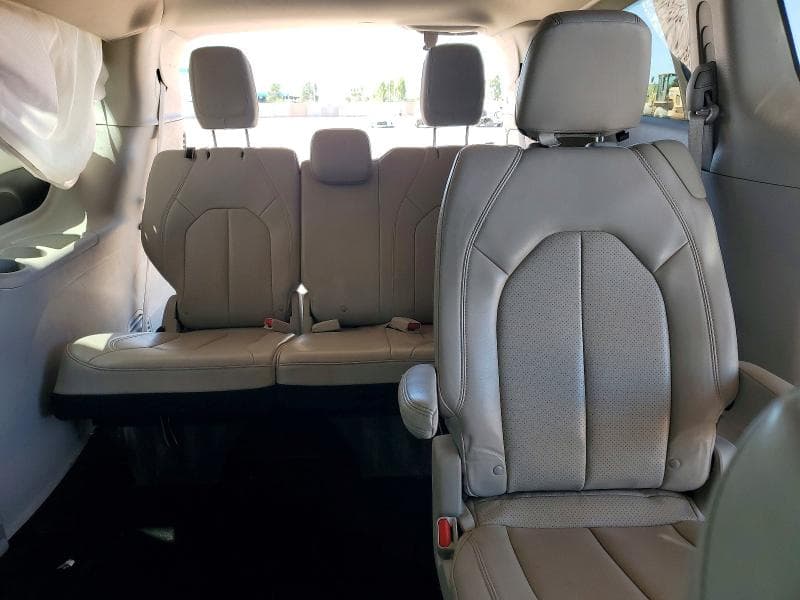 2021 CHRYSLER VOYAGER LXI 10