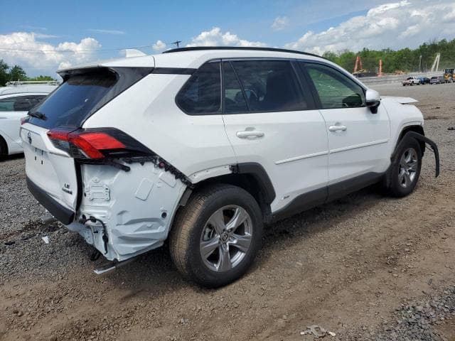 2022 TOYOTA RAV4 LE 3