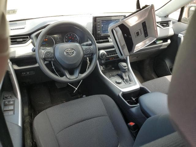 2022 TOYOTA RAV4 LE 8