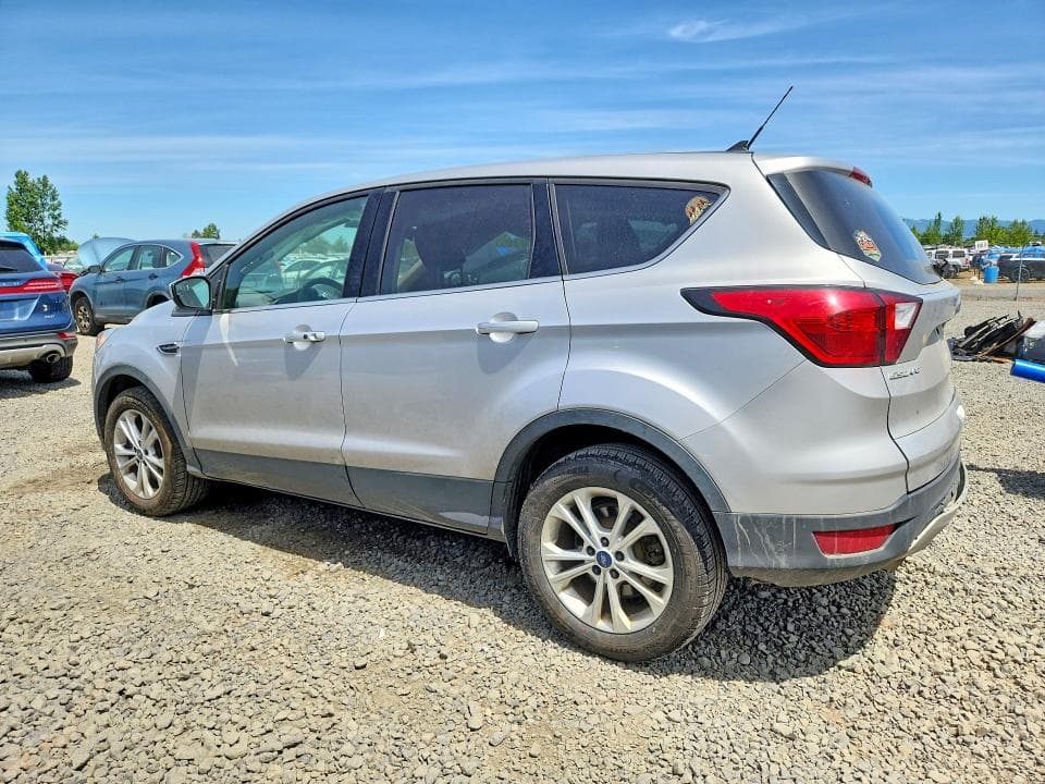 2019 FORD ESCAPE SE 2