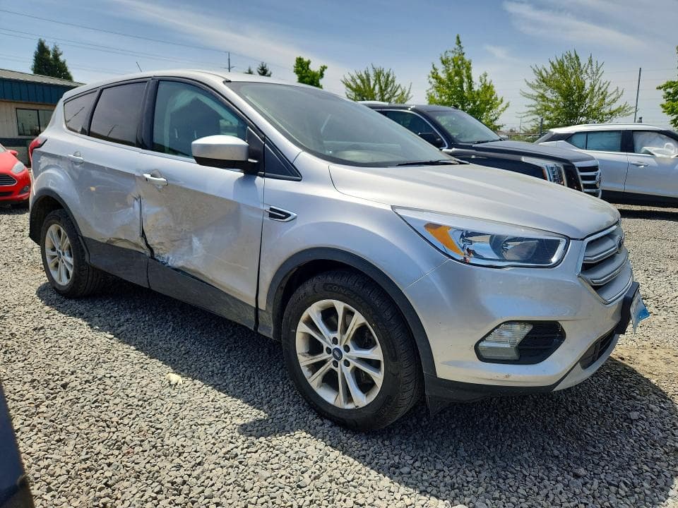 2019 FORD ESCAPE SE 4