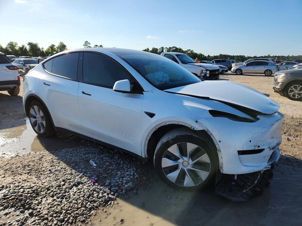 2021 TESLA MODEL Y 4