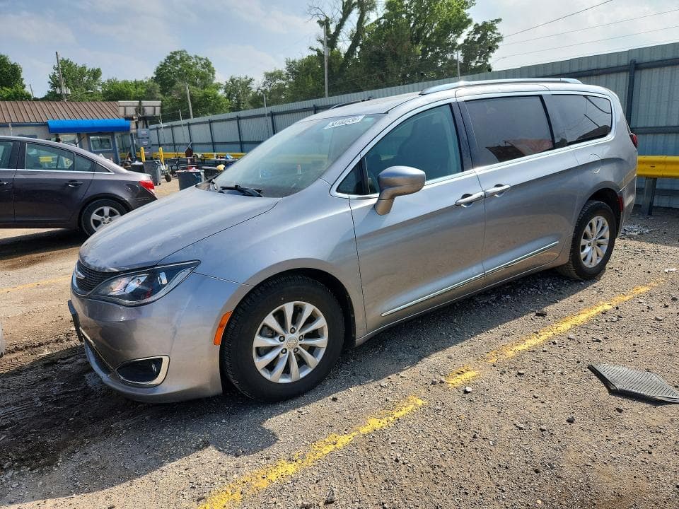 2019 CHRYSLER PACIFICA TOURING L - 1