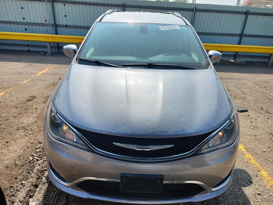 2019 CHRYSLER PACIFICA TOURING L 5