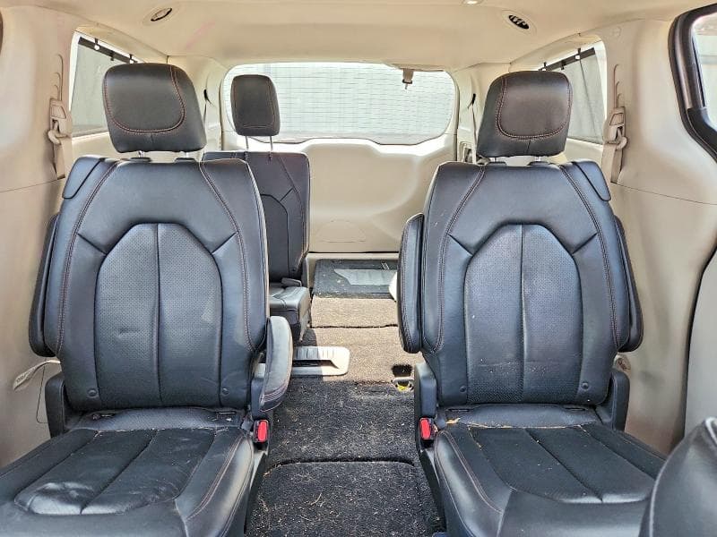 2019 CHRYSLER PACIFICA TOURING L 10