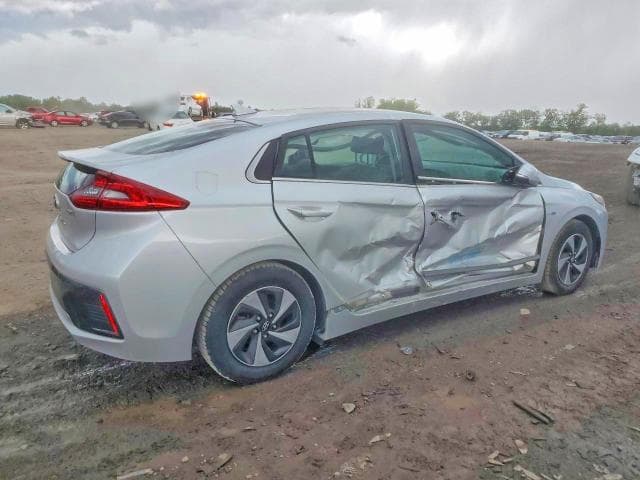 2018 HYUNDAI IONIQ SEL 3