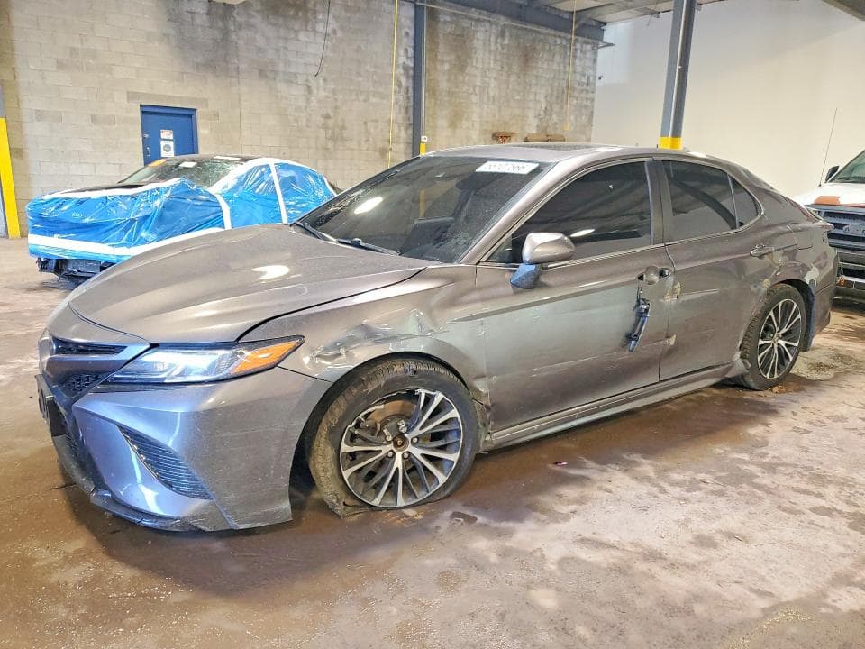 2020 TOYOTA CAMRY SE - 1