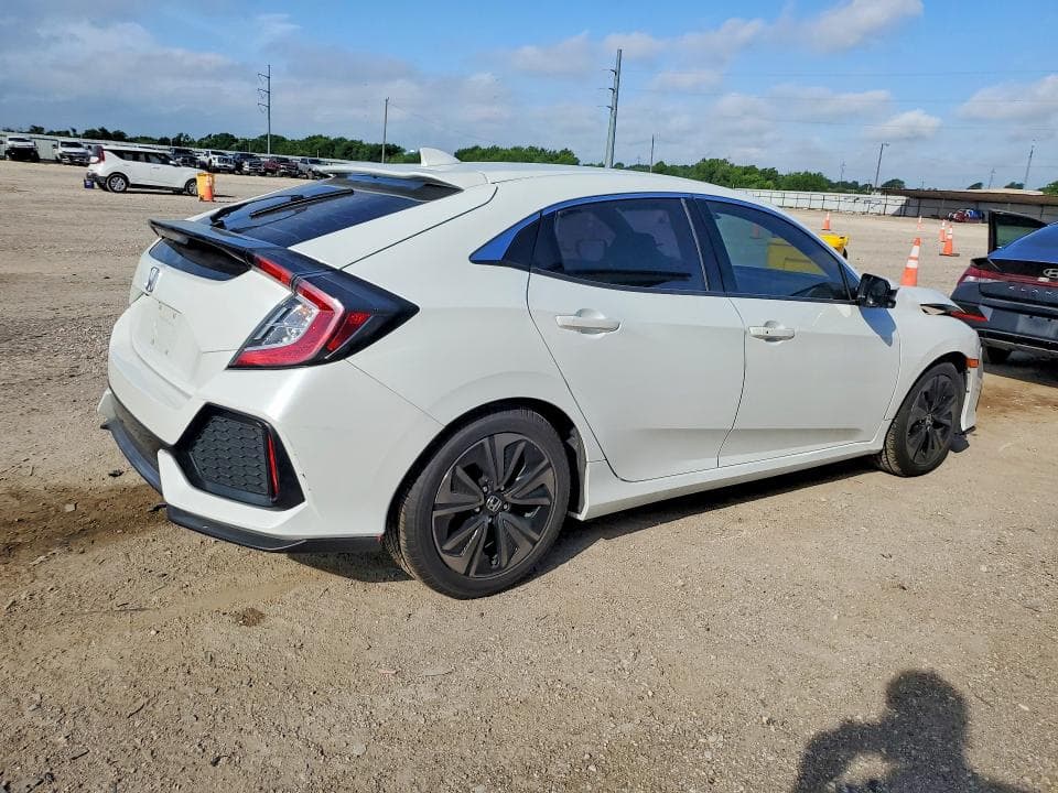 2017 HONDA CIVIC EX 3