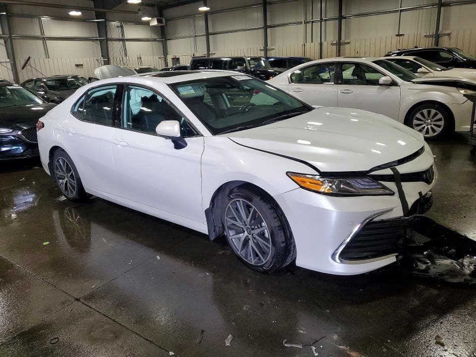 2022 TOYOTA CAMRY XLE XLE 4