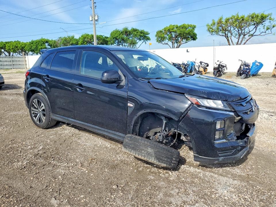2020 MITSUBISHI OUTLANDER SPORT ES 4