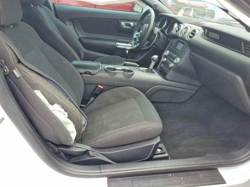 2019 FORD MUSTANG 10