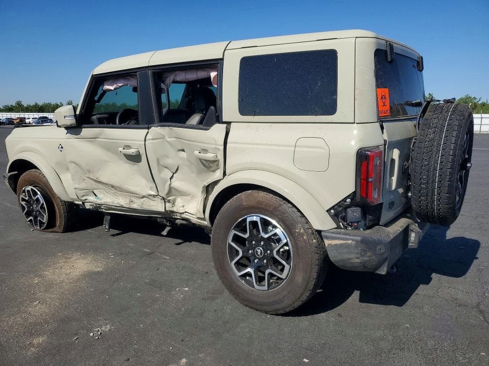 2025 FORD BRONCO OUTER BANKS 2