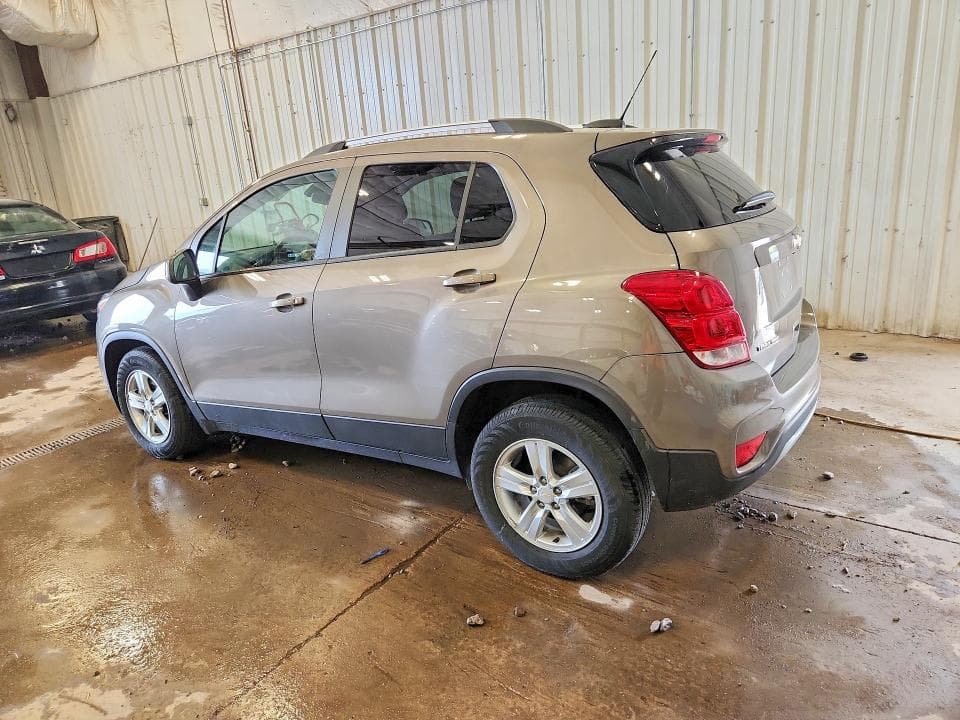 2022 CHEVROLET TRAX 1LT 2