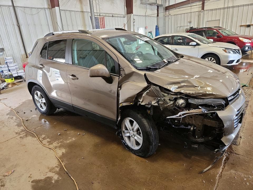 2022 CHEVROLET TRAX 1LT 4