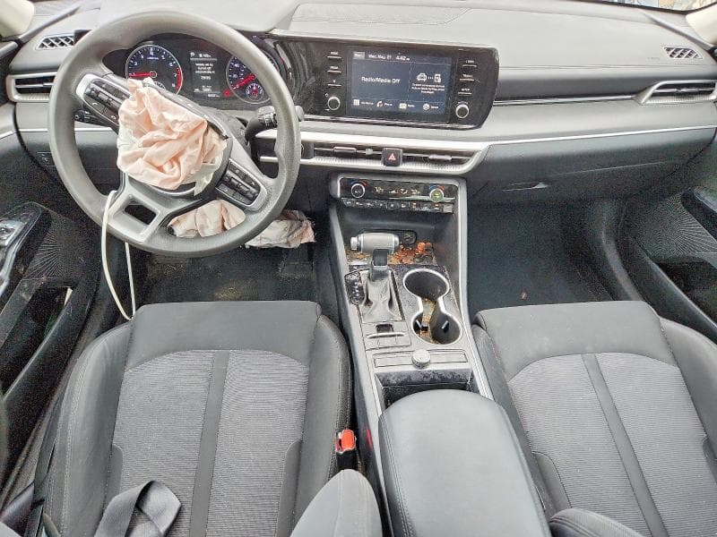 2022 KIA K5 LXS LXS 8