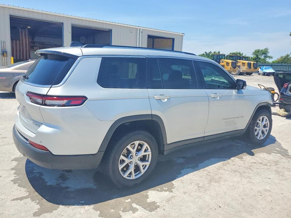 2022 JEEP GRAND CHEROKEE L LIMITED 3