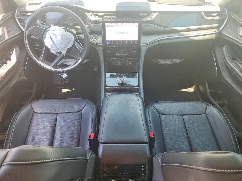 2022 JEEP GRAND CHEROKEE L LIMITED 8