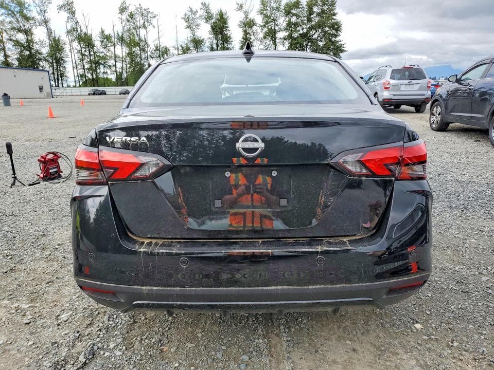 2025 NISSAN VERSA SV 6