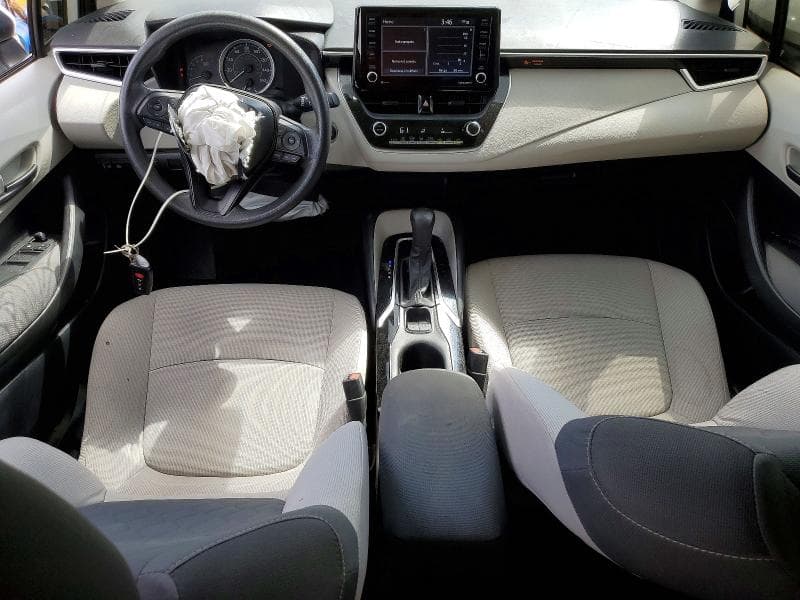 2022 TOYOTA COROLLA LE LE 8