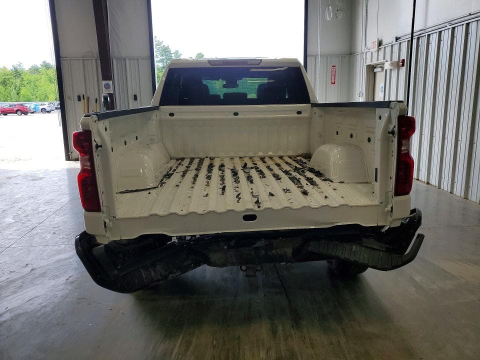 2026 CHEVROLET SILVERADO K1500 6