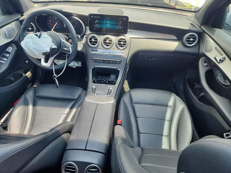 2020 MERCEDES-BENZ GLC 300 300 8