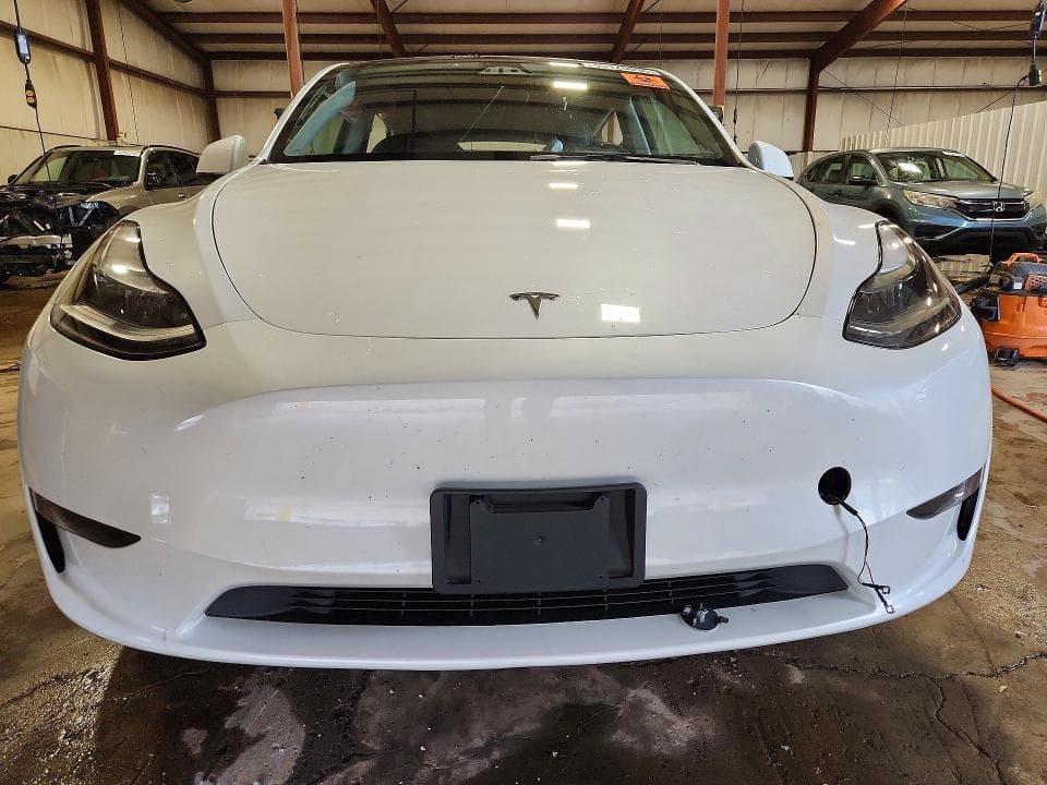 2023 TESLA MODEL Y 5
