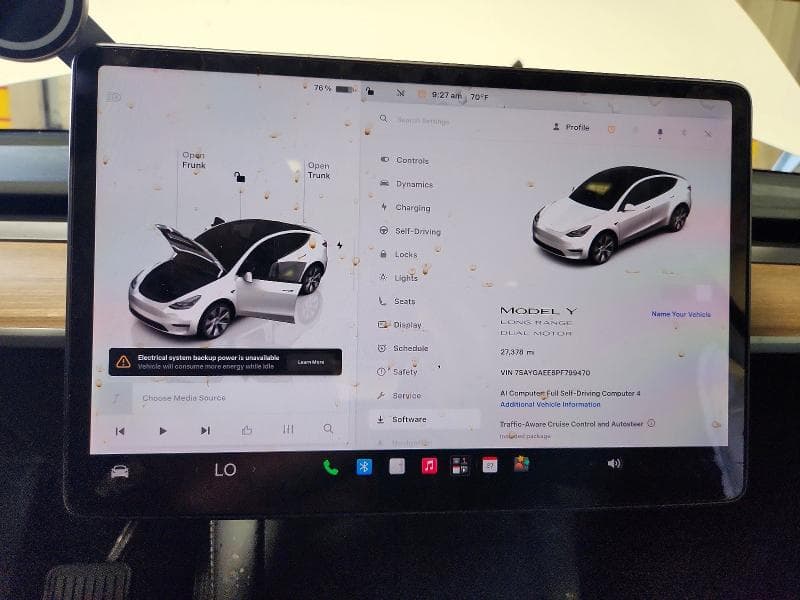 2023 TESLA MODEL Y 9