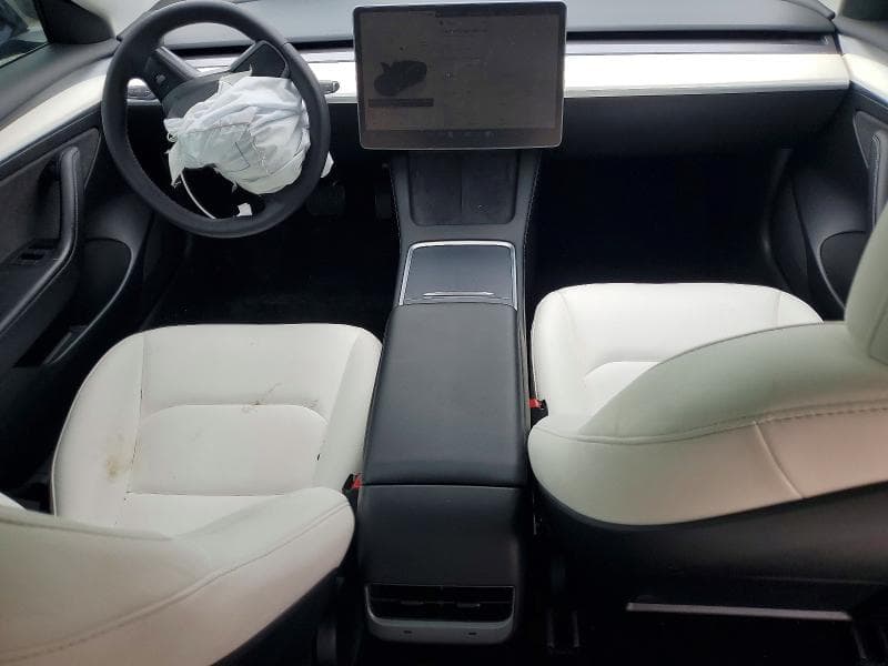 2023 TESLA MODEL 3 8