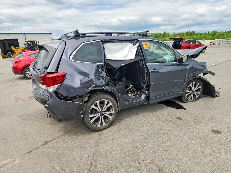 2022 SUBARU FORESTER LIMITED LIMITED 3