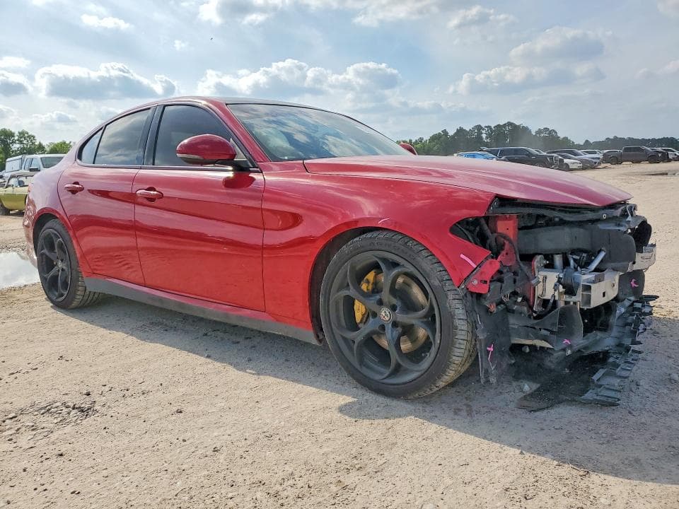 2018 ALFA ROMEO GIULIA TI 4