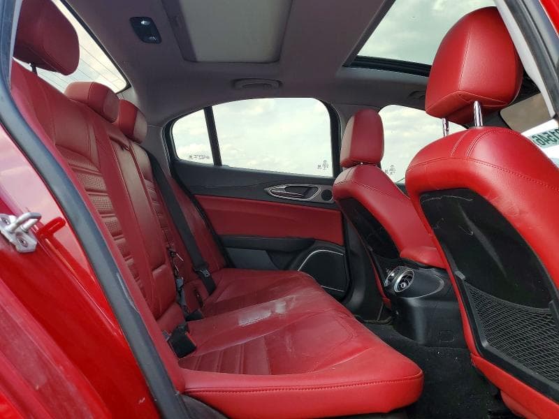 2018 ALFA ROMEO GIULIA TI 10
