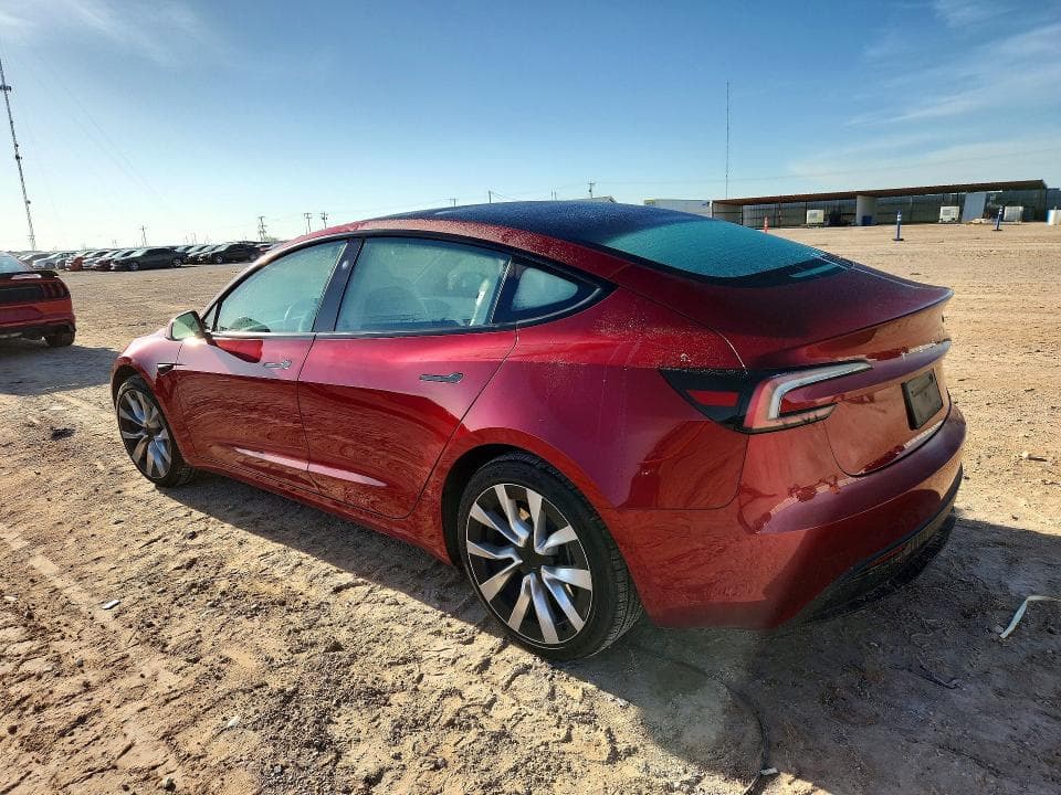 2025 TESLA MODEL 3 2