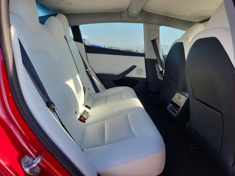 2025 TESLA MODEL 3 10