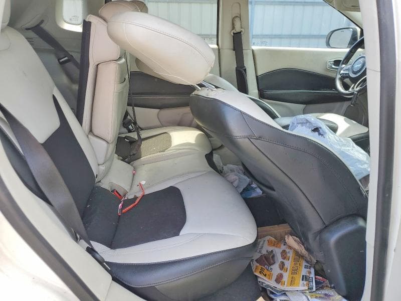 2018 JEEP COMPASS LATITUDE 11