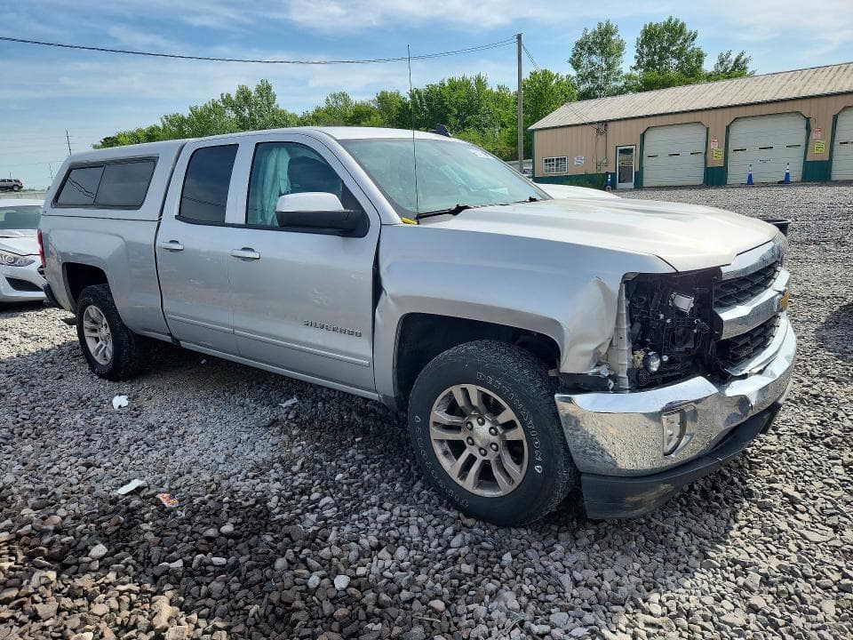 2017 CHEVROLET SILVERADO C1500 LT C1500 LT 4