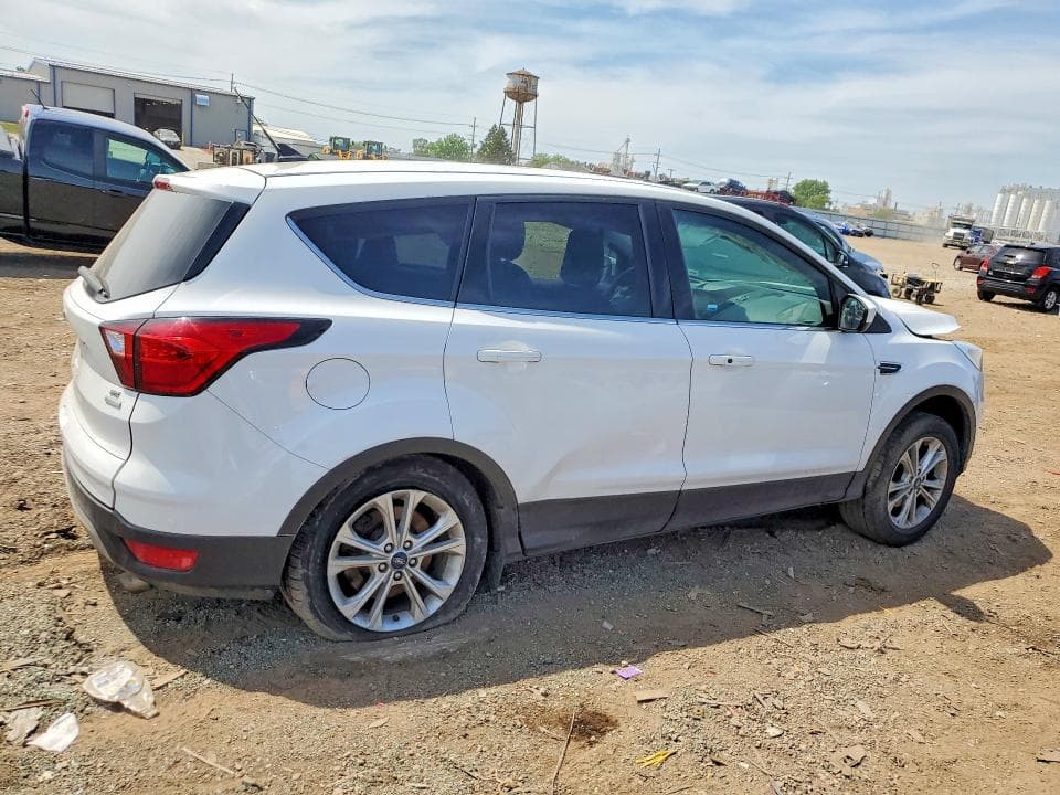 2019 FORD ESCAPE SE SE 3