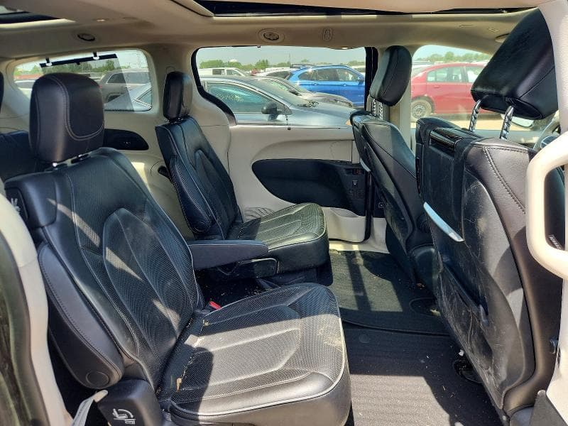 2018 CHRYSLER PACIFICA 11