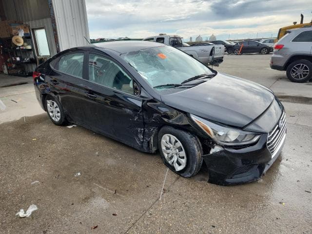 2022 HYUNDAI ACCENT SE 4