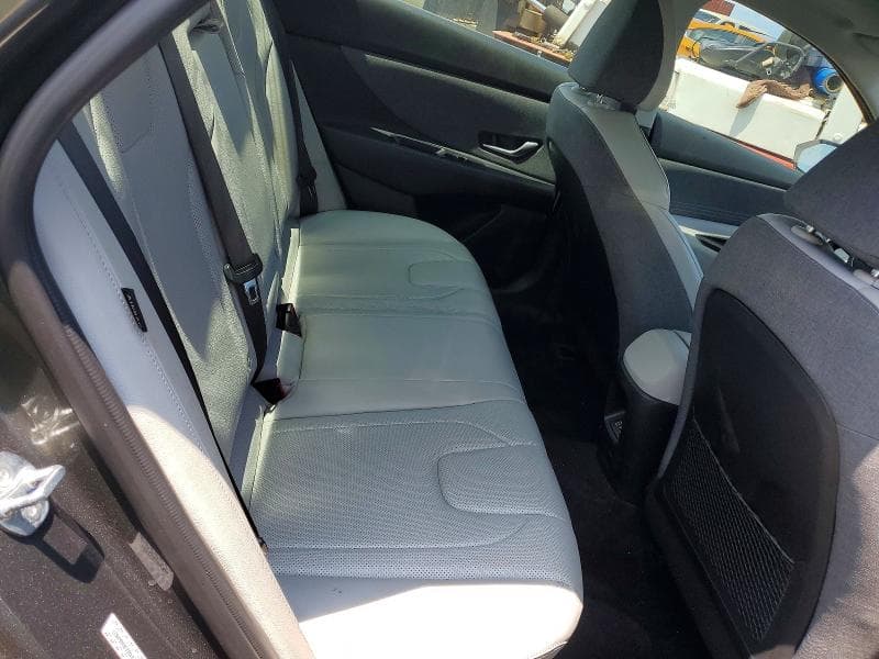 2024 HYUNDAI ELANTRA LIMITED 10