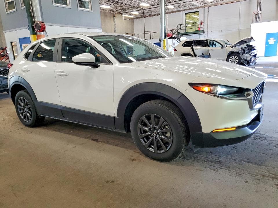 2023 MAZDA CX-30 4
