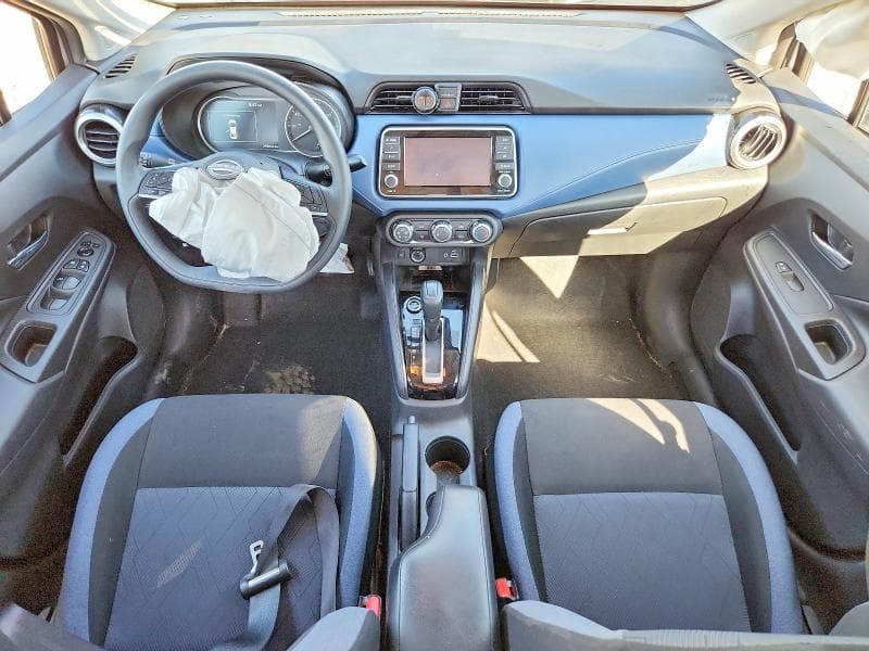 2025 NISSAN VERSA SV 8