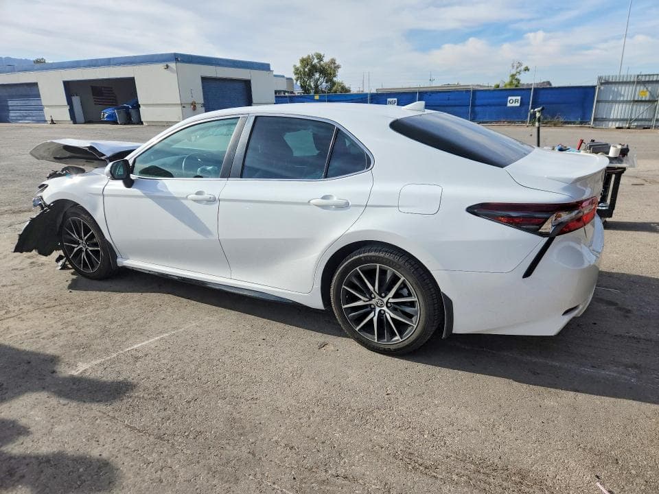 2022 TOYOTA CAMRY SE SE 2