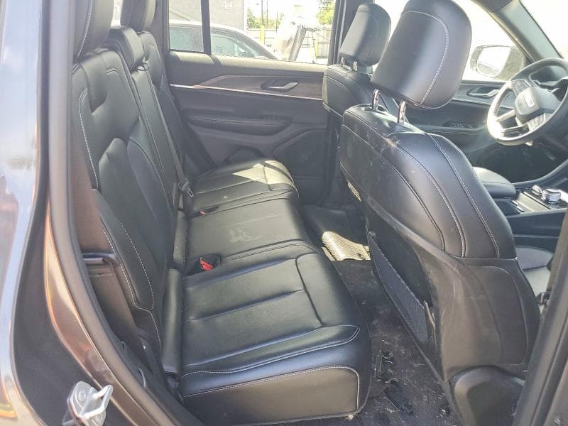 2024 JEEP GRAND CHEROKEE LIMITED LIMITED 11